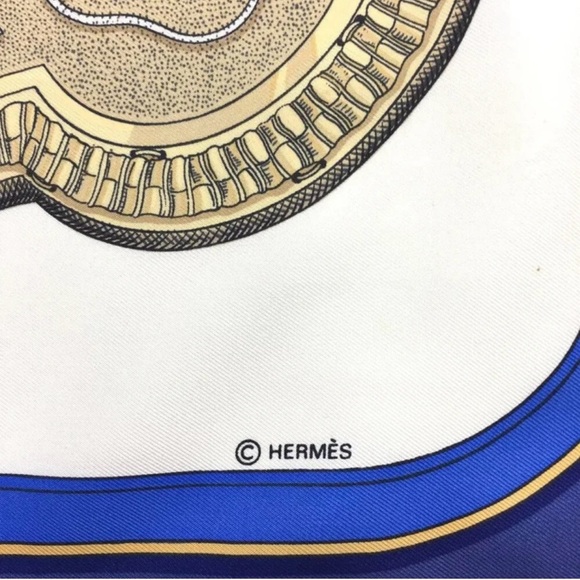Hermes ‘ Grands Apparats Gorgeous blue, white, and gold square silk scarf 90 cm - Picture 6 of 15